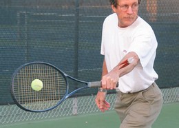 Tennis elbow- sports chiropractor Los Angeles